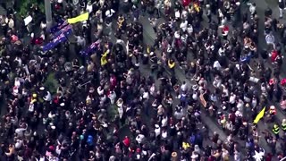 Anti-lockdown protest turns violent in Sydney