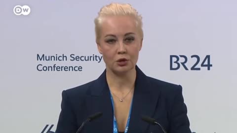 Navalny’s wife threatens Putin from Germany