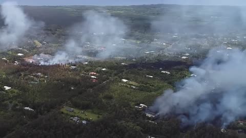 see the volcano eruption magnificent images! village