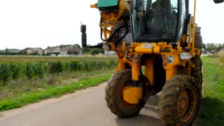 Combine harvesting in Burgundy