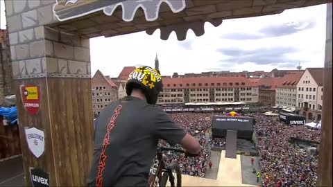 Nicholi Rogatkin goes full send with a 1440 at Red Bull District Ride 2017