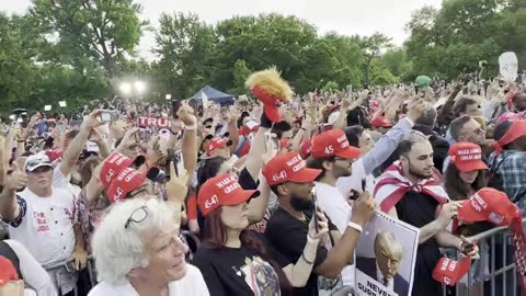 Great crowd in the Bronx via Dan Scavino