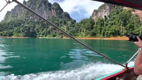 Beautiful scenery in the Cheaw Lan Lake with boat drive