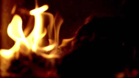 Fire. Fireplace. Christmas fireplace video. Relaxation. Meditation on fire.