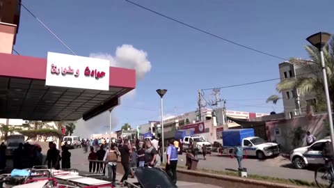 Truckloads of aid for Gaza wait at Rafah crossing