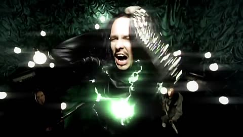 Korn - Falling Away from Me (Official HD Video)