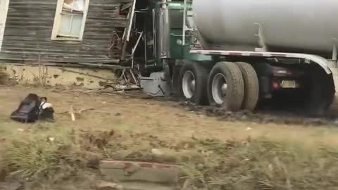 Semi Truck Crashed into House on Christmas Day