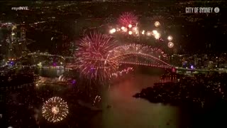 Sydney's firework display brings in 2022