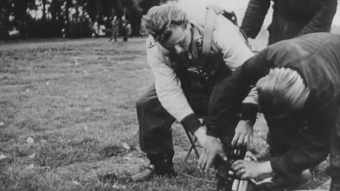 Messerschmitt_bf_109_fs_prepared_for_action