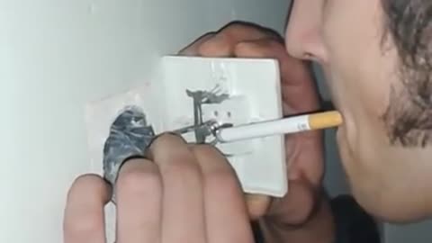 How to Light Up Your Cigarette When You Don't Have a Lighter