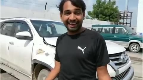 Mr.indian hacker ka fortuner ka huaa accident ho gya