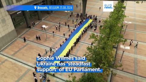 30-metre flag unfurled at EU Commission to mark Ukraine's State Flag Day