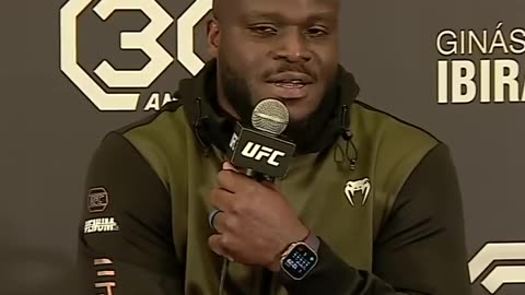 Derrick Lewis says his recent arrest for reckless driving in Texas was a case of mistaken identity