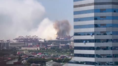 Huge Explosion Rocks Container Ship At Chinas Top Port