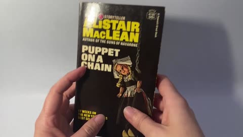 Vintage 'Puppet On A Chain' Allistair MacLean Paperback Book/Novel