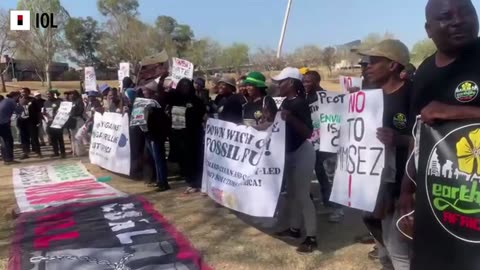 Fossil fuel protest against China during the Brics Summit