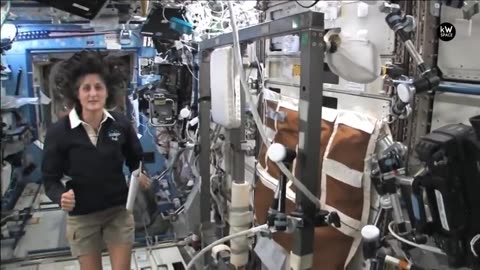 Inside the International Space Station: An Extraordinary Tour and Q&A in HD