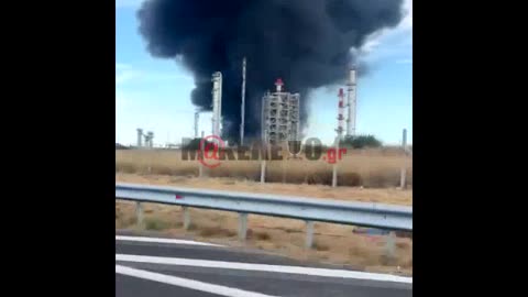 Καίγονται τα διυλιστήρια της ΜΟΤΟΡ ΟΙΛ - Αποκλειστικά πλάνα τρόμου -3