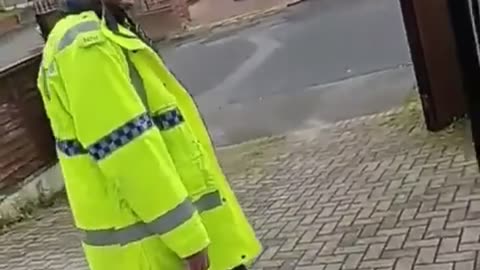 Uk Police vs Palestinian Flag