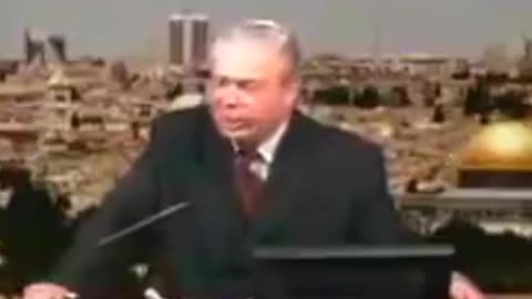 Former spokesman for the IDF Avi Lipkin says Jews cannot defeat 1.3 billion muslims