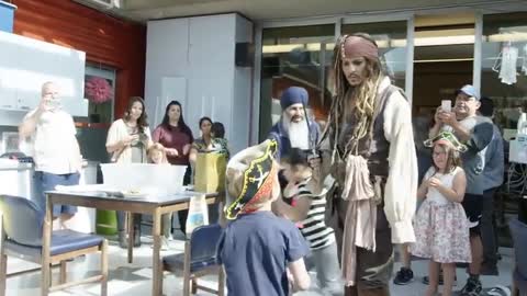 Johnny + Depp as “Captain Jack Sparrow” sails into Vancouver to visit patients at BCCH [FULL VIDEO}