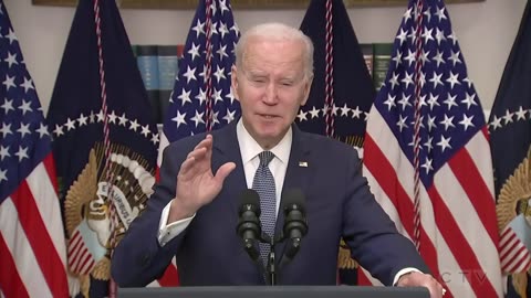 Biden Reading Script to gain your banking trust regarding collapse of Silicon Valley Bank