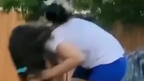 Mortal Kombat Chicken (attacks lady)