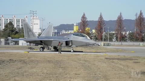 Amazing Videos F-22 Raptor Jet Takeoff