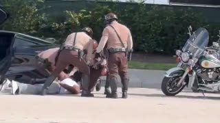 Tyreek Hill getting detained on his way in to a NFL game