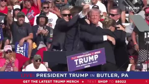 The Actors Scramble Around Trump at the PA Rally