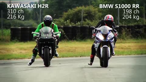 Kawasaki H2R Vs BMW S1000 RR