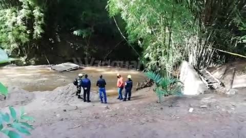 Video: así fue el rescate del cuerpo de la niña arrastrada por el río en piedecuesta