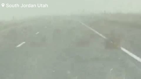 🚨UPDATE: Hundreds of thousands of Tumbleweeds have taken over a Utah neighborhood