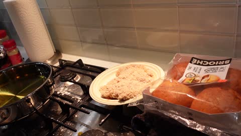 Andy & Orel Attempts FRIED CHICKEN SANDWHICHES