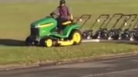 Mississippi Man Proves Why Nine Lawnmowers Are Better Than One