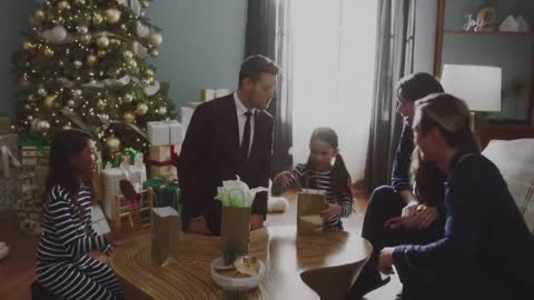 Michael Bublé' - It's Beginning to Look a Lot Like Christmas (Official Music Video)