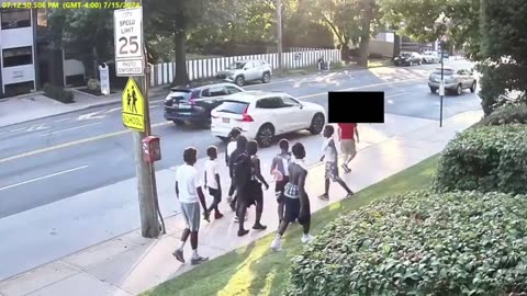 62-year-old Staten Island man assaulted by a group of teens during his evening walk