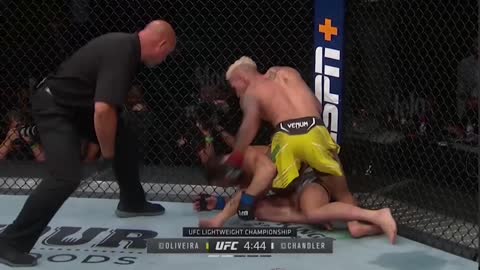 Charles Oliveira VS Michael Chandler Highlights