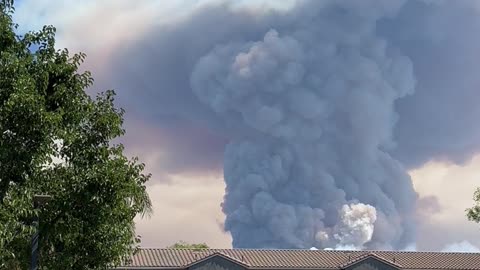 Huge Plume of Smoke From California Wildfire