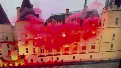 Paříž během ceremoniálu LOH 2024 zažila alegorii purpurové řeky v odkazu na revoluci!