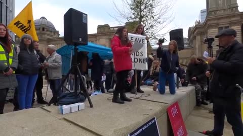 An 11-Year-Old Girl Delivers an Extraordinary Speech Against the COVID Vaccine for Children