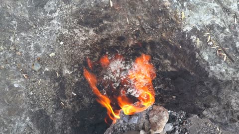 Exploring the Fiery 'Door to Hell' in Turkmenistan's Karakum Desert