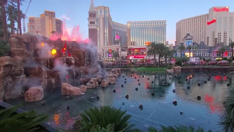 FULL Las Vegas Mirage Volcano Show