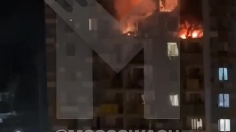 🔥 A high-rise building is on fire in the suburbs of Moscow.