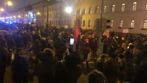 A huge protest tonight in Munich against vaxx mandates.