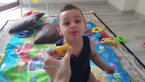 😍🥰Adorable and Funny 😍Babies🥰 Eating 🍋Lemons😝 for the First Time😍🥰 Compilation (2020)