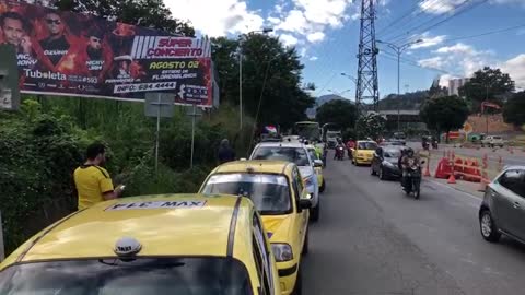 En directo: Así avanza el paro de taxistas en Bucaramanga y el área