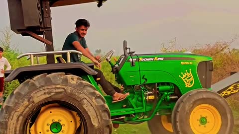 Tractor stunt video viral video