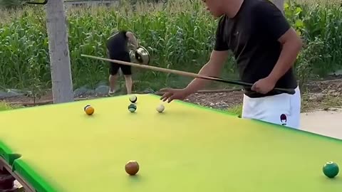 Billiards Funny Video 01