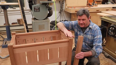 Build a Stand Up Planter - Flower Box